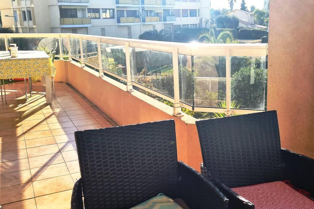 Appartement Vue Mer Sur Les Hauteurs De Nice Exterior photo