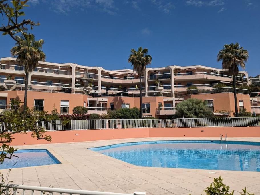 Appartement Vue Mer Sur Les Hauteurs De Nice Exterior photo